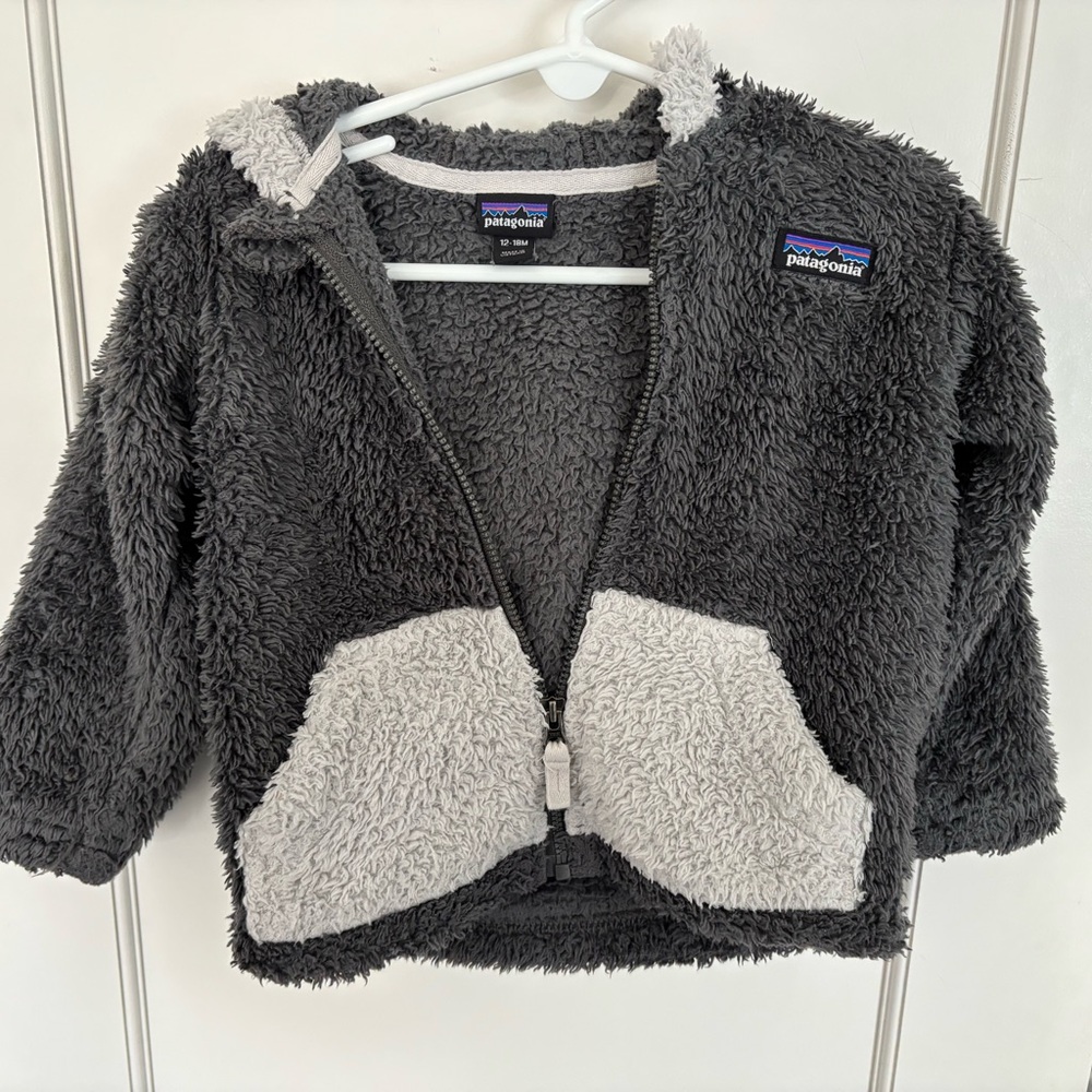 Patagonia Two-Tone Sherpa Zip Jacket in Dark Gray & Light Gray